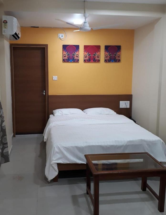 Hotel Shivrai Pen Bagian luar foto