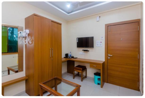 Hotel Shivrai Pen Bagian luar foto